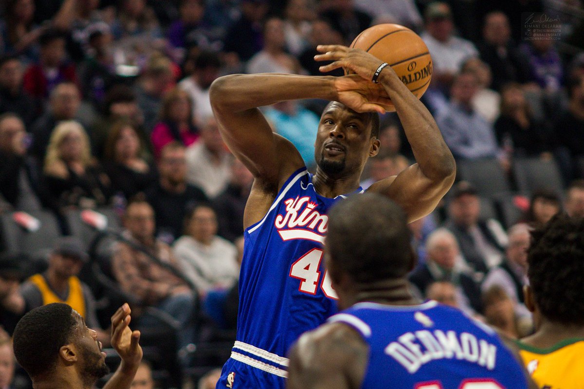 爵士险胜墨西哥男篮,福克斯绝境逆转 爵士险胜墨西哥男篮,福克斯绝境逆转