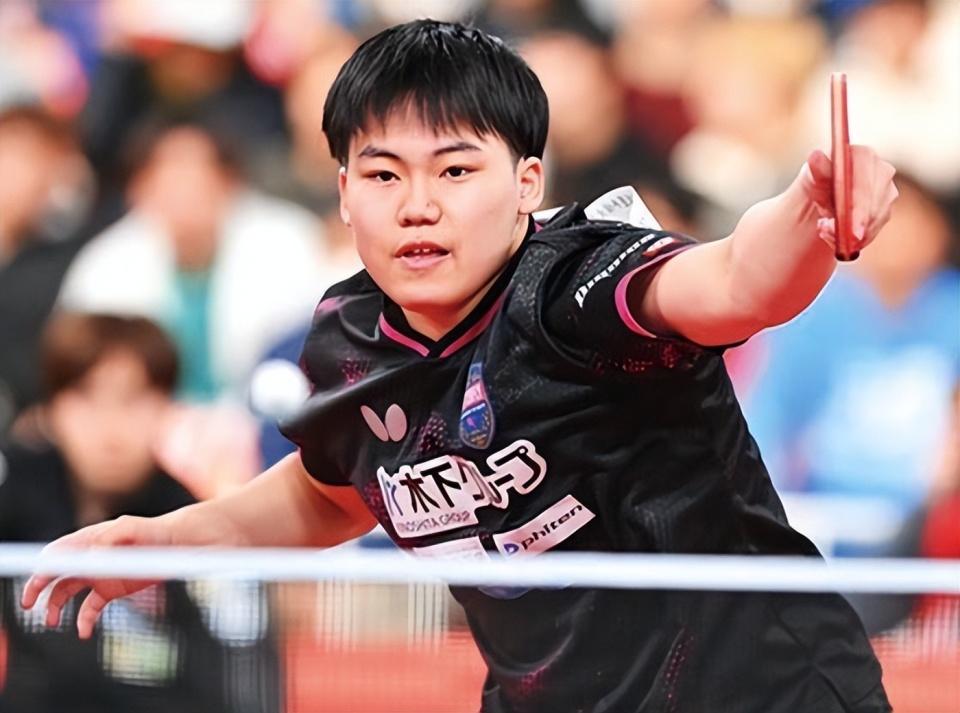 比利时乒乓球队鏖战法国乒乓球队，张本智和送出助攻