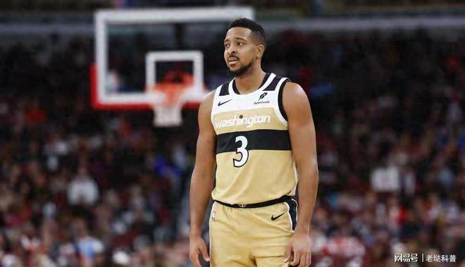 勇士横扫爵士，麦科勒姆高光表现