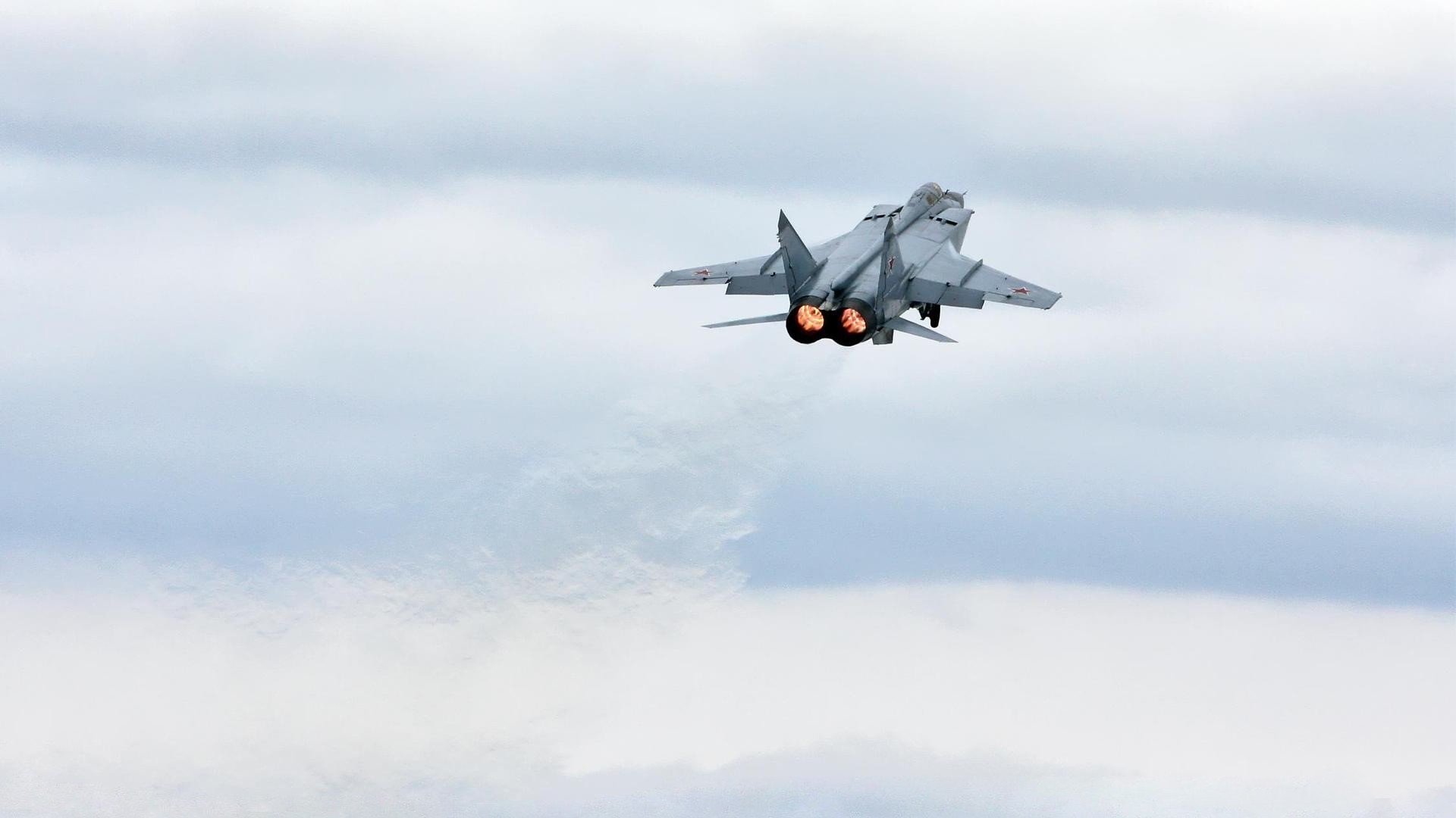 开云体育入口-绿茵场上的马格利特，为何意大利的钥匙，打开了荷美的棋局？