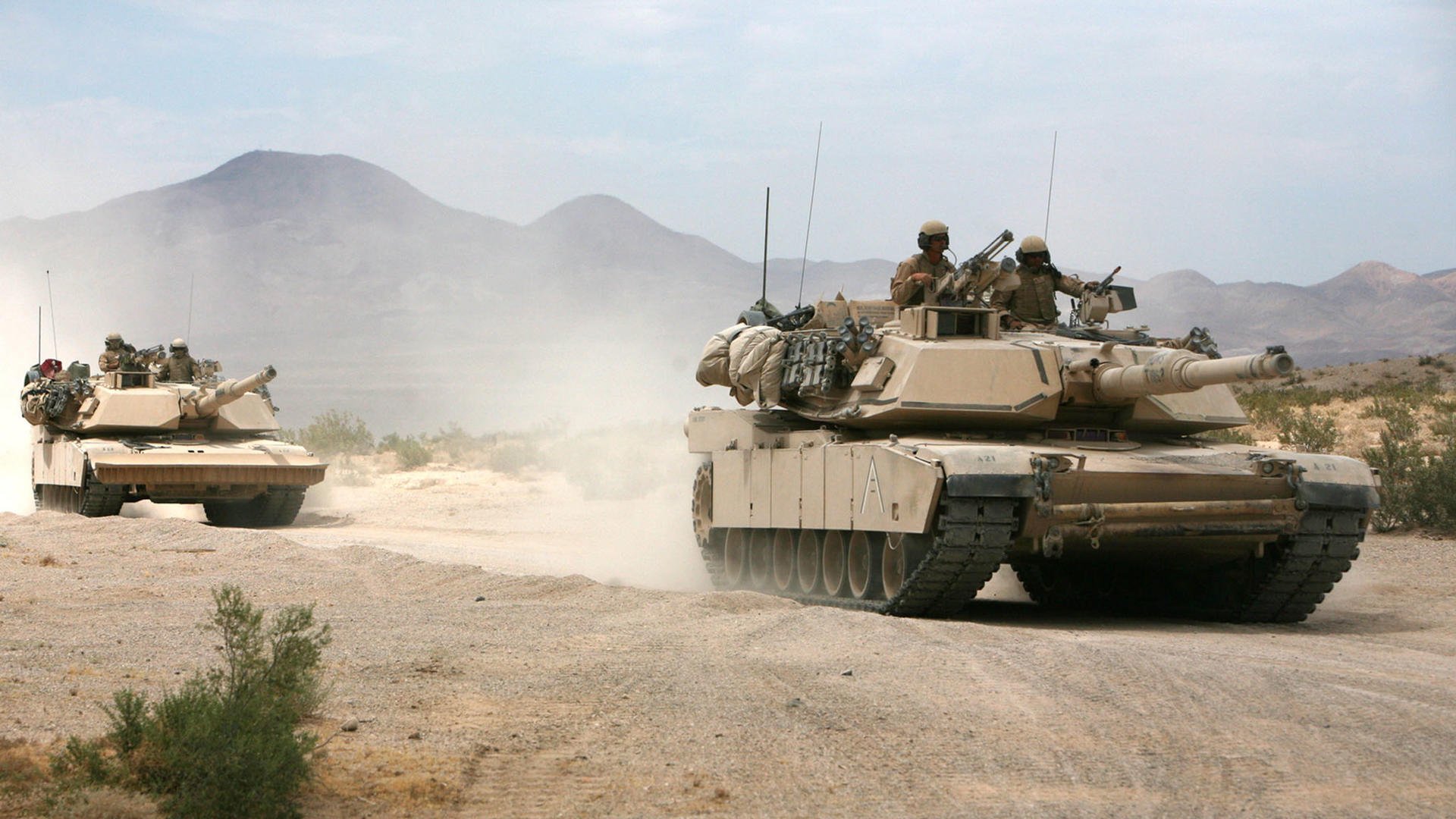 同一片天空下的双城记，当冰球封喉之刃遇上街道赛银色闪电